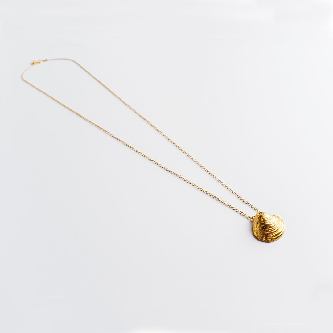 agapi-seastories-master-clam-sautoir-plaqu-or-60-cm image 3