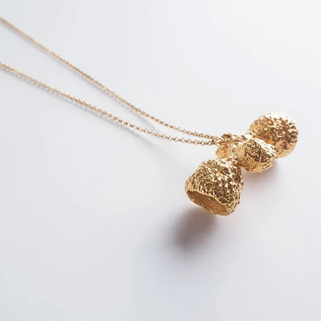 agapi-forestland-two-double-mirror-acorns-collier-long-dor-plaqu-or image 1