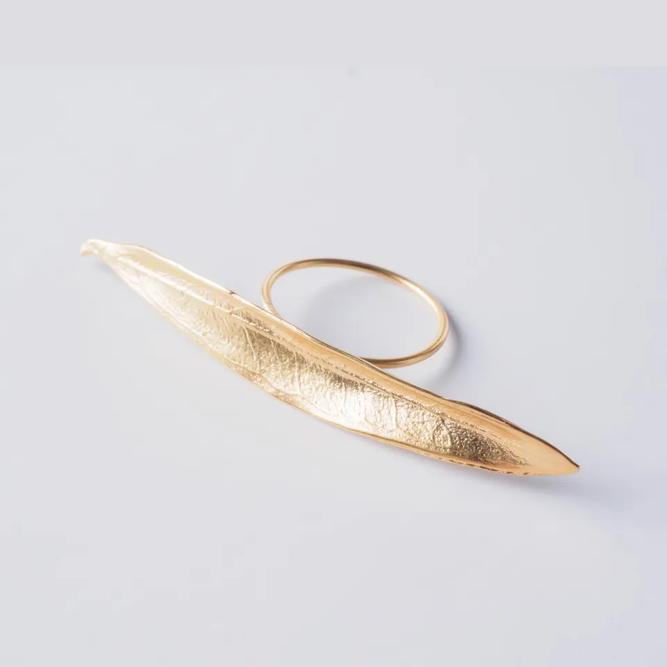 agapi-mediterranean-gold-bague-feuille-olivier-or-ajustable image 1