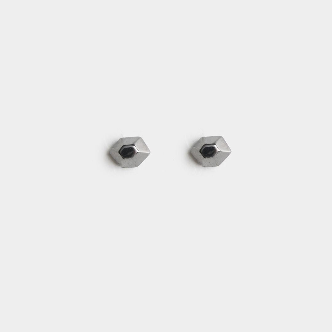agapi-love-symbols-little-desire-clous-argent-rhodium-noir image 1