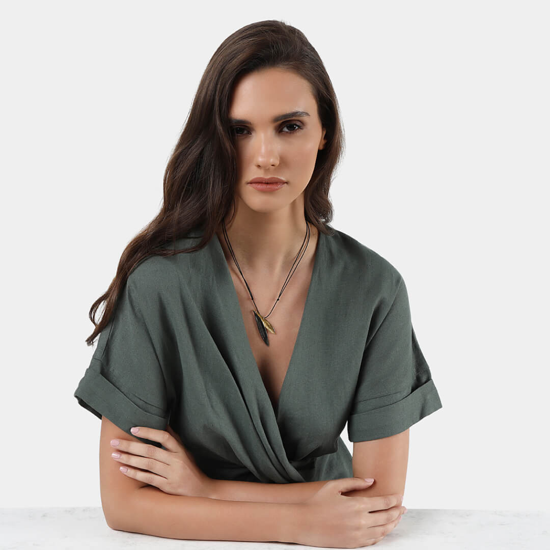 agapi-eirini-collier-olive-plaqu-or-cordon-noir image 2