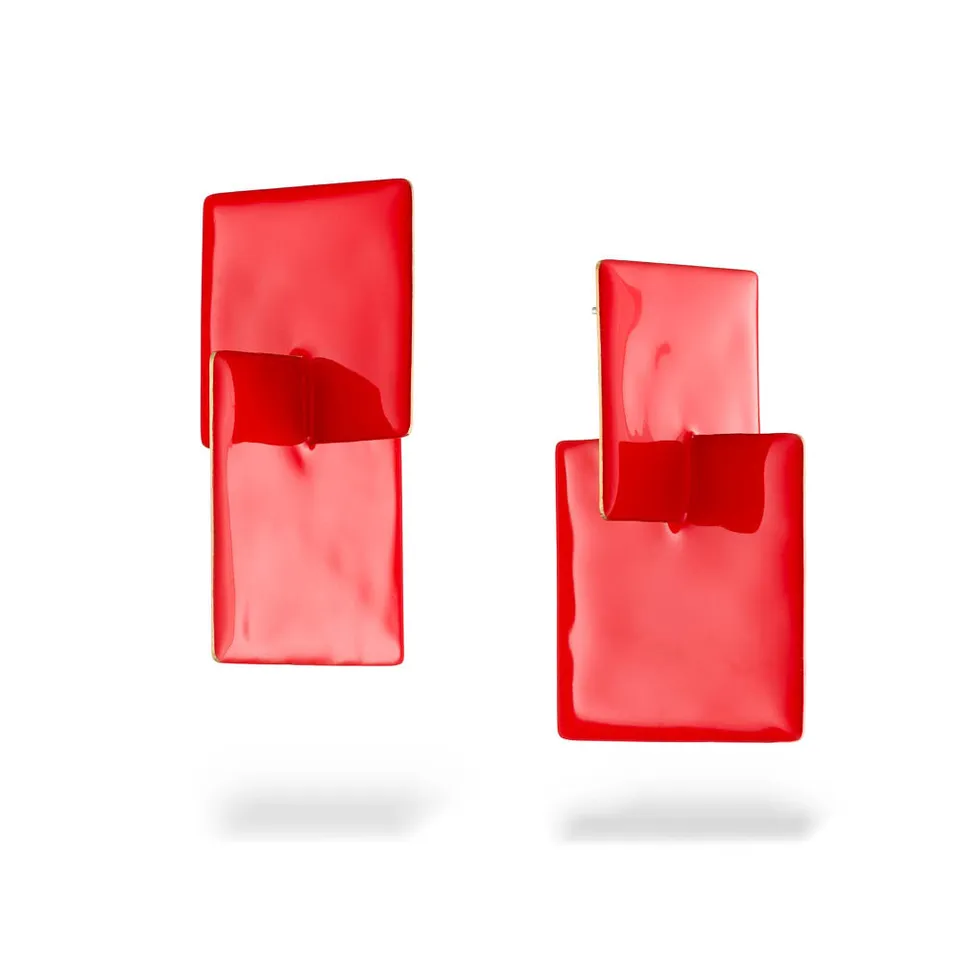 agapi-bau-jewels-semisquare-boucles-pendantes-rouge-mail image 1