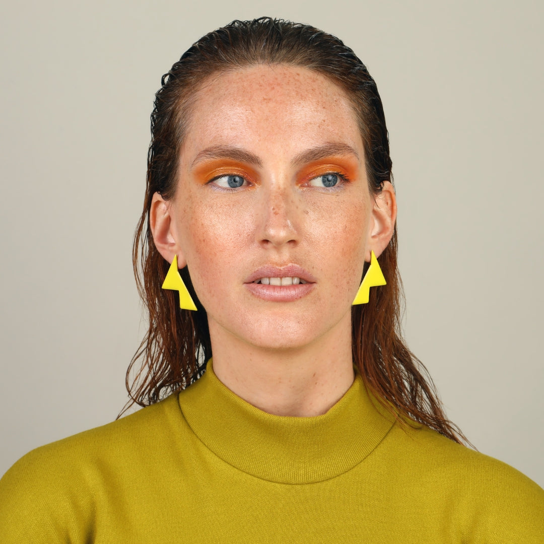 agapi-bau-jewels-shard-boucles-d-oreilles-jaune-mail image 2