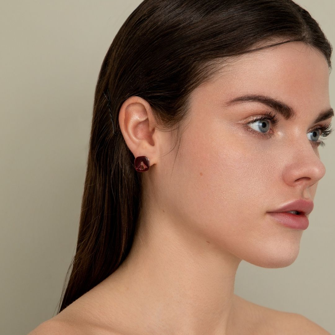 agapi-anthology-gardenia-clous-d-oreilles-mail-bordeaux image 2