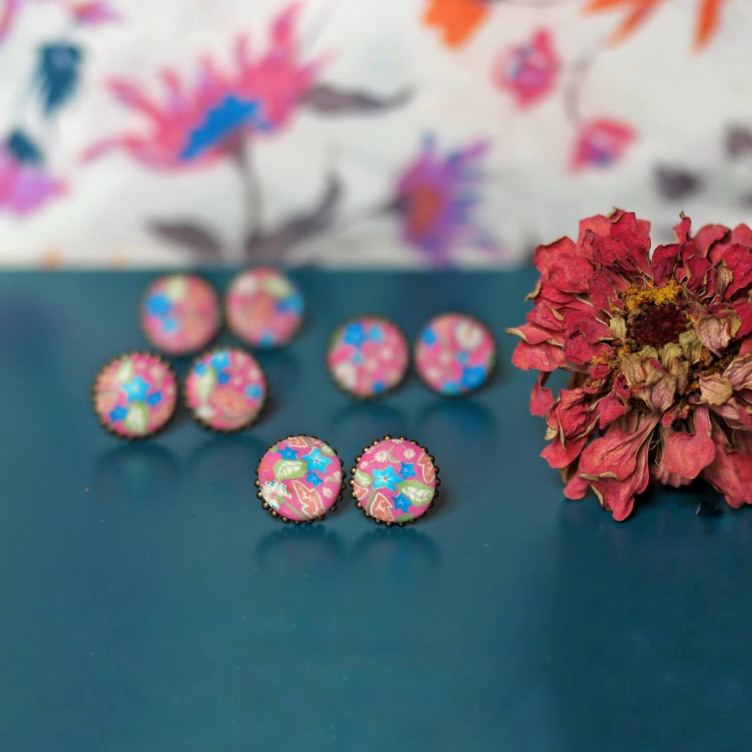 11prunes-mirabilis-puces-oreilles-florales-rose-bleu-laiton-12-mm image 5