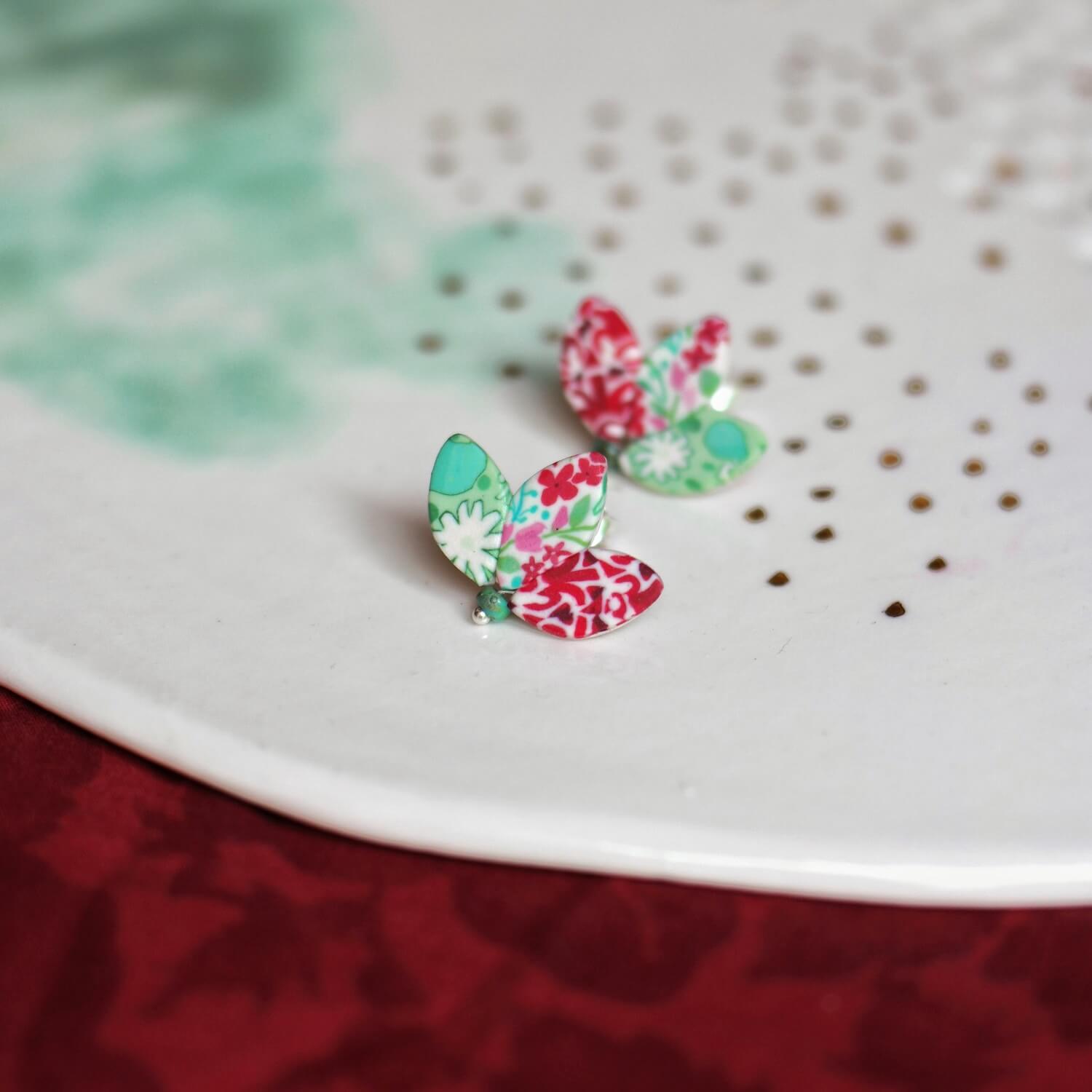 11prunes-sollya-clous-fleurs-rouge-vert-d-eau-argent-925 image 3