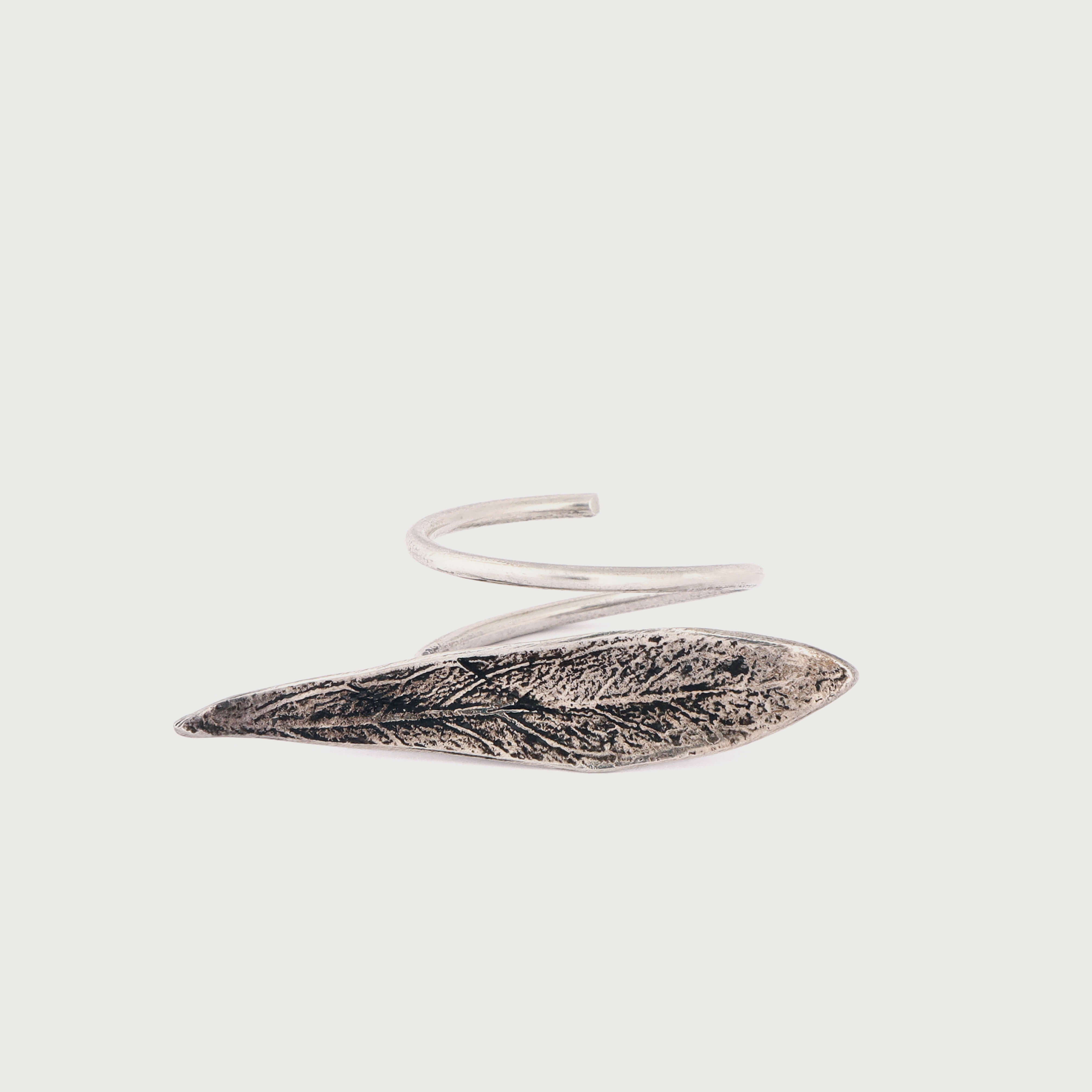 agapi-mediterranean-bague-feuille-olivier-argent-oxyd-ajustable image 3
