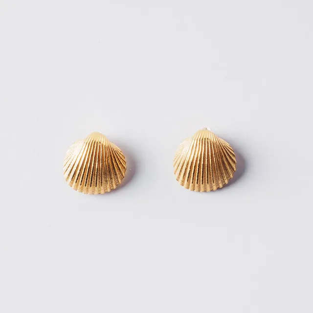agapi-seastories-puces-hu-tre-coquillage-plaqu-or-dor image 1