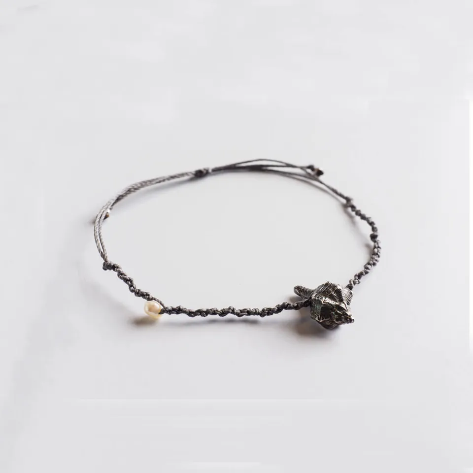 agapi-seastories-seashell-extravaganza-bracelet-macram-gris image 1