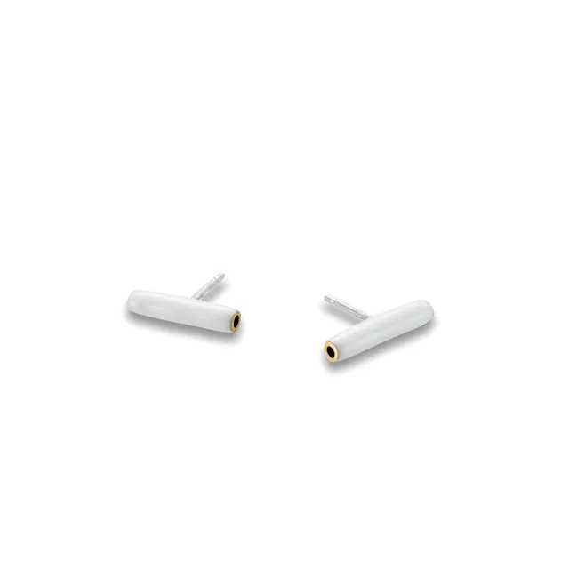 agapi-bau-jewels-lines-clous-d-oreilles-blanc-mail image 1