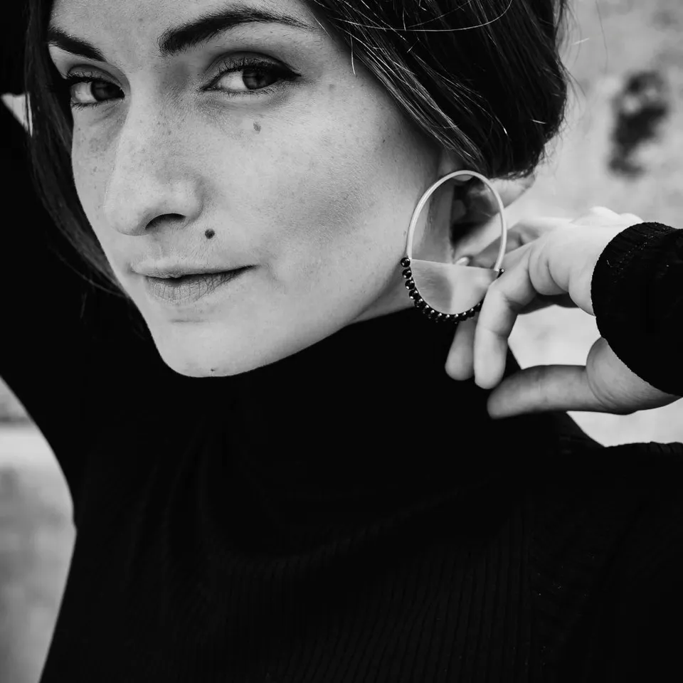 emmanuelle-hamet-eclipse-boucles-argent-onyx-53-mm-sur-commande image 1