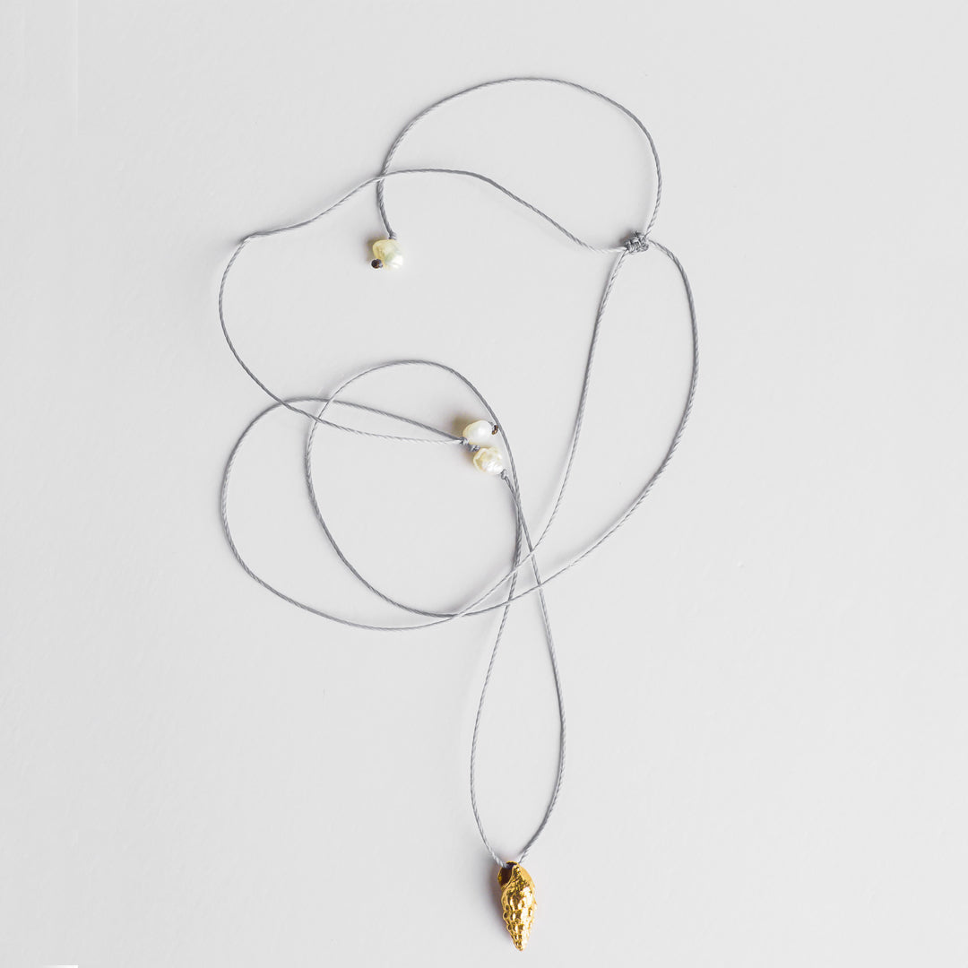agapi-seastories-coquillage-collier-cordon-dor-perles image 3