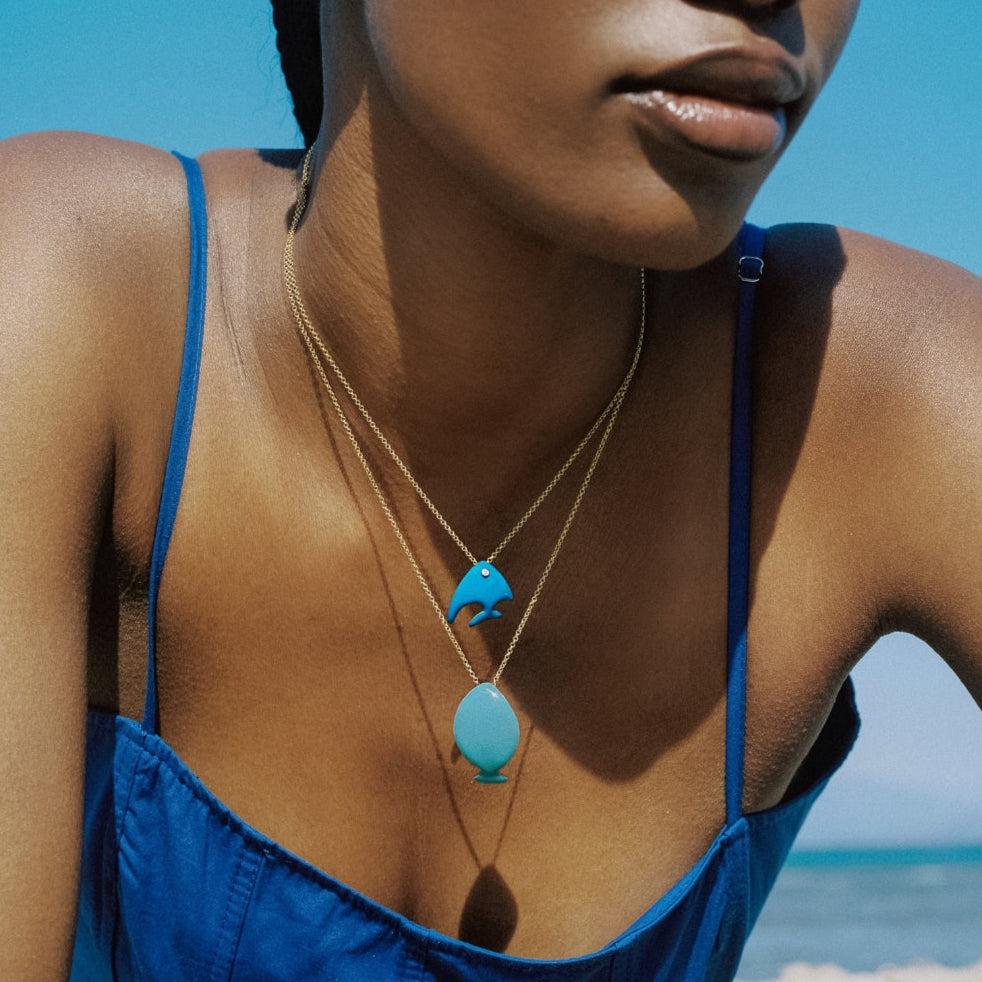 agapi-seastories-seastream-collier-poisson-bleu-clair-mail-40-cm image 3