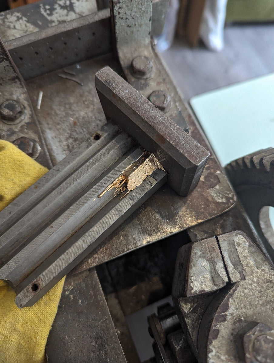 atelier-claire-marie-steinmetz-fonte-et-forge-bague-boucles-journ-e image 1
