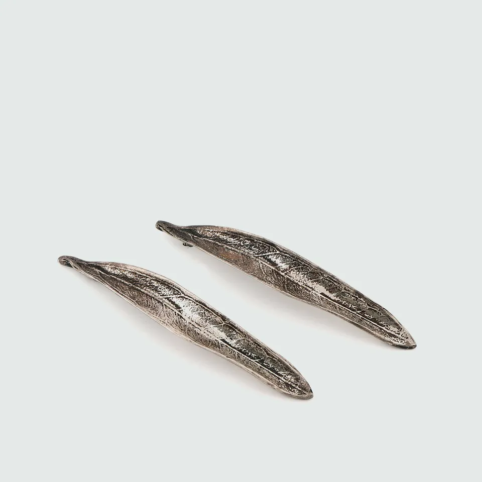 agapi-olive-leaves-boucles-longues-noires-oxydation image 1