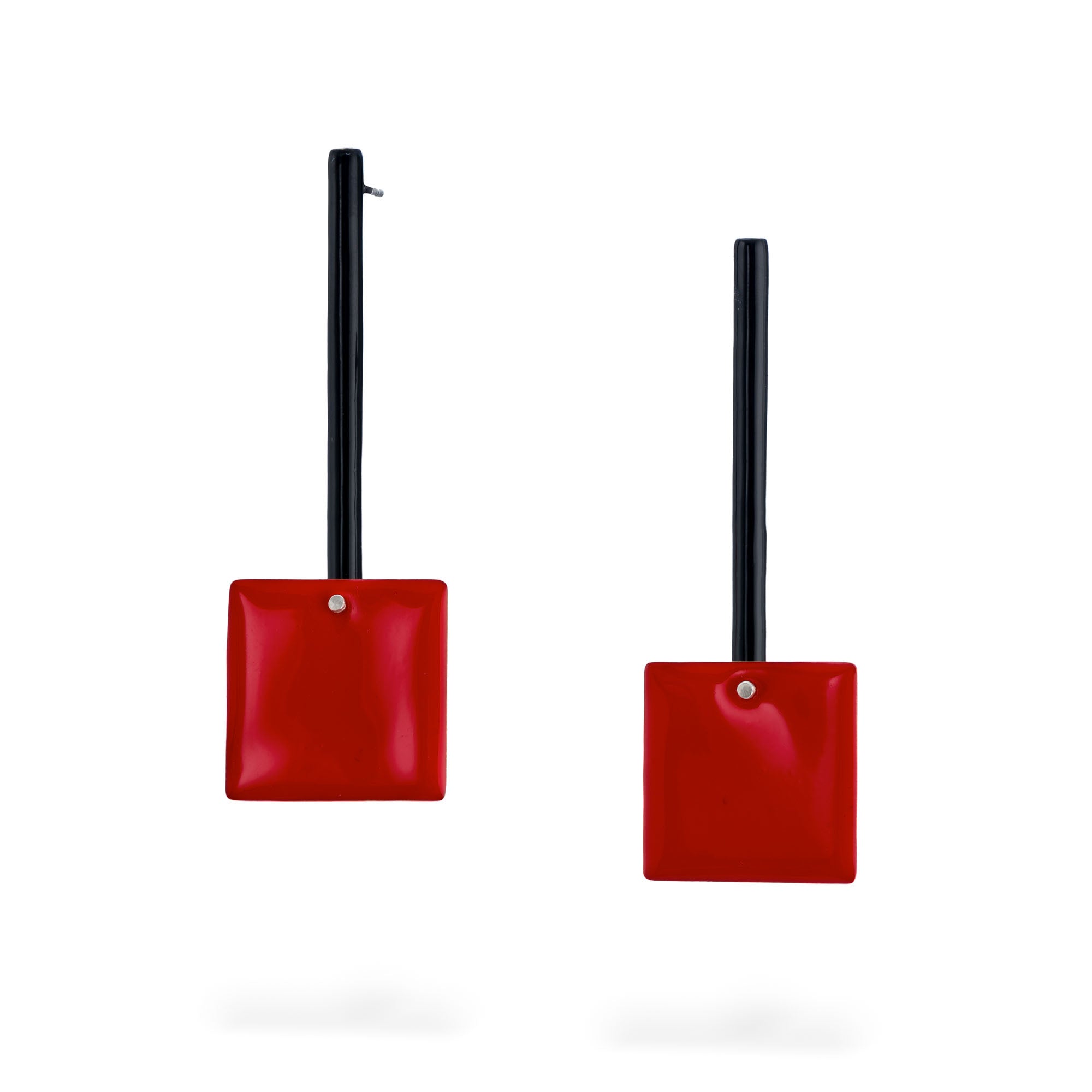 agapi-bau-jewels-boucles-d-oreilles-square-in-motion-rouge-mail image 1