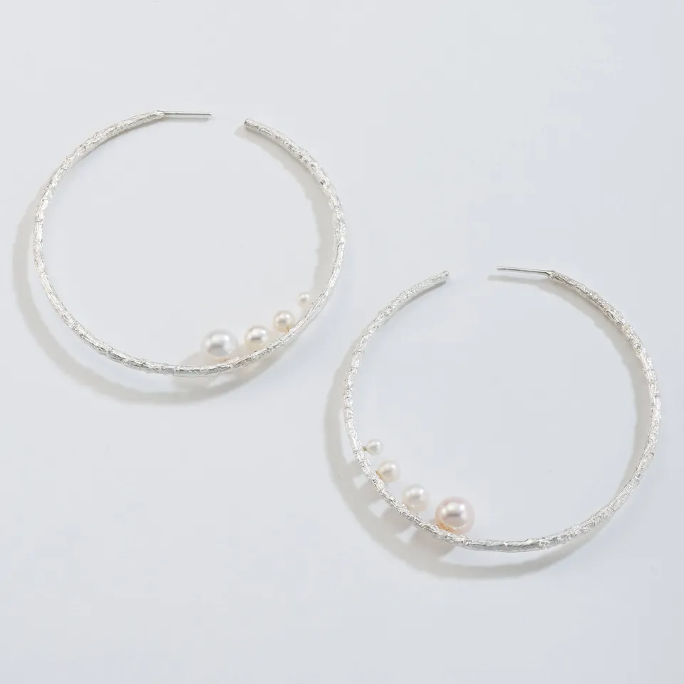 agapi-seastories-cr-oles-larges-ouvertes-perles-boucles-d-oreilles-argent image 1
