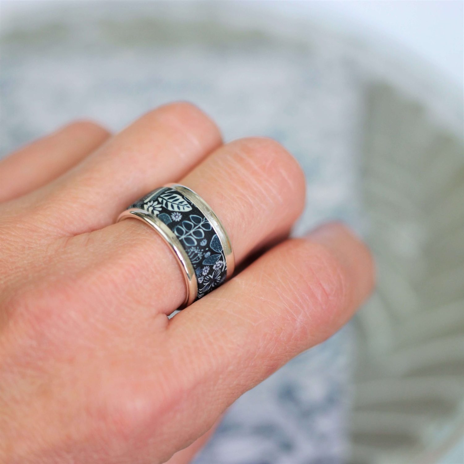 11prunes-hell-bore-anneau-argent-925-bague-bleu-nuit-fleurs image 1