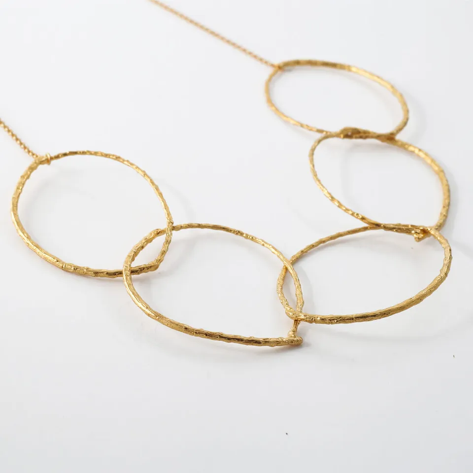 agapi-forestland-five-branch-hoops-collier-dor-plaqu-or-24k image 1