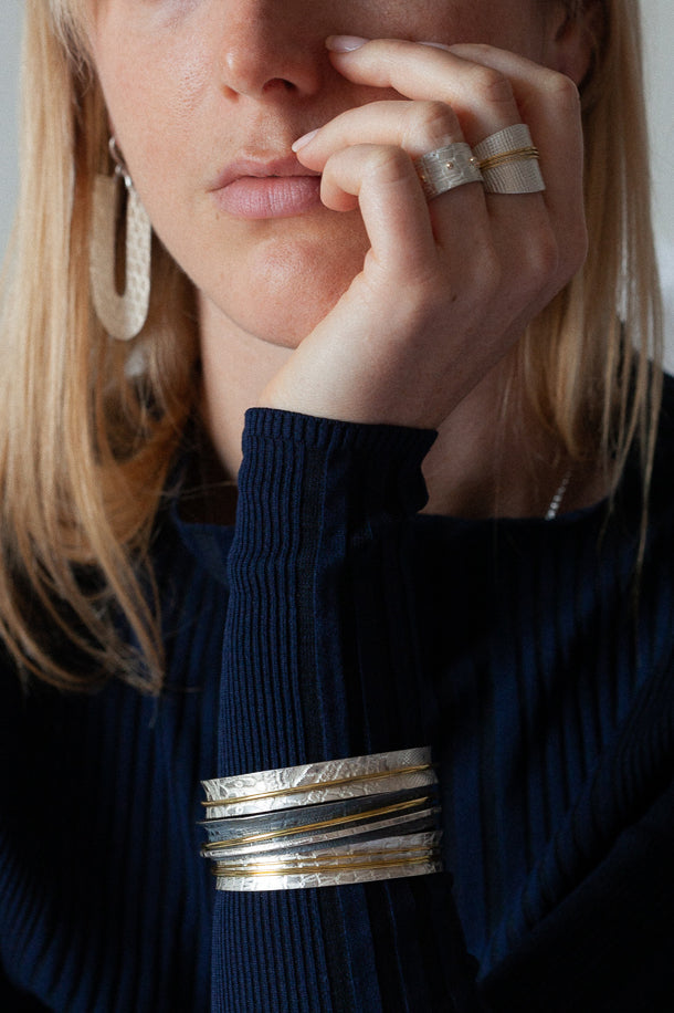 claire-marie-steinmetz-saturne-bracelet-1-anneau-dor-small image 2