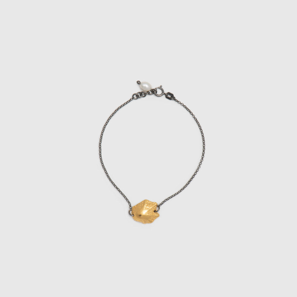 agapi-seastories-rock-limpet-bracelet-rhodium-noir-dor image 5