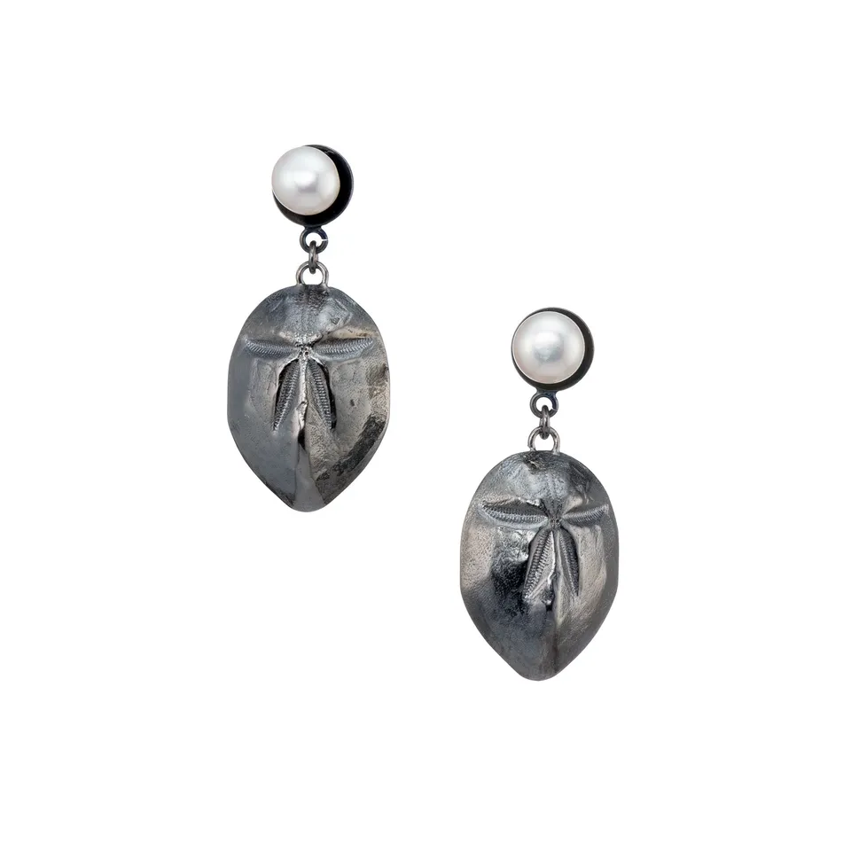 agapi-seastories-mellita-pendantes-rhodium-perle-oursin image 1
