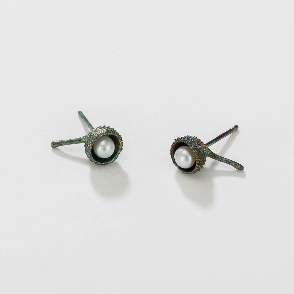 agapi-forestland-graine-perle-clous-d-oreilles-patine-argent image 1