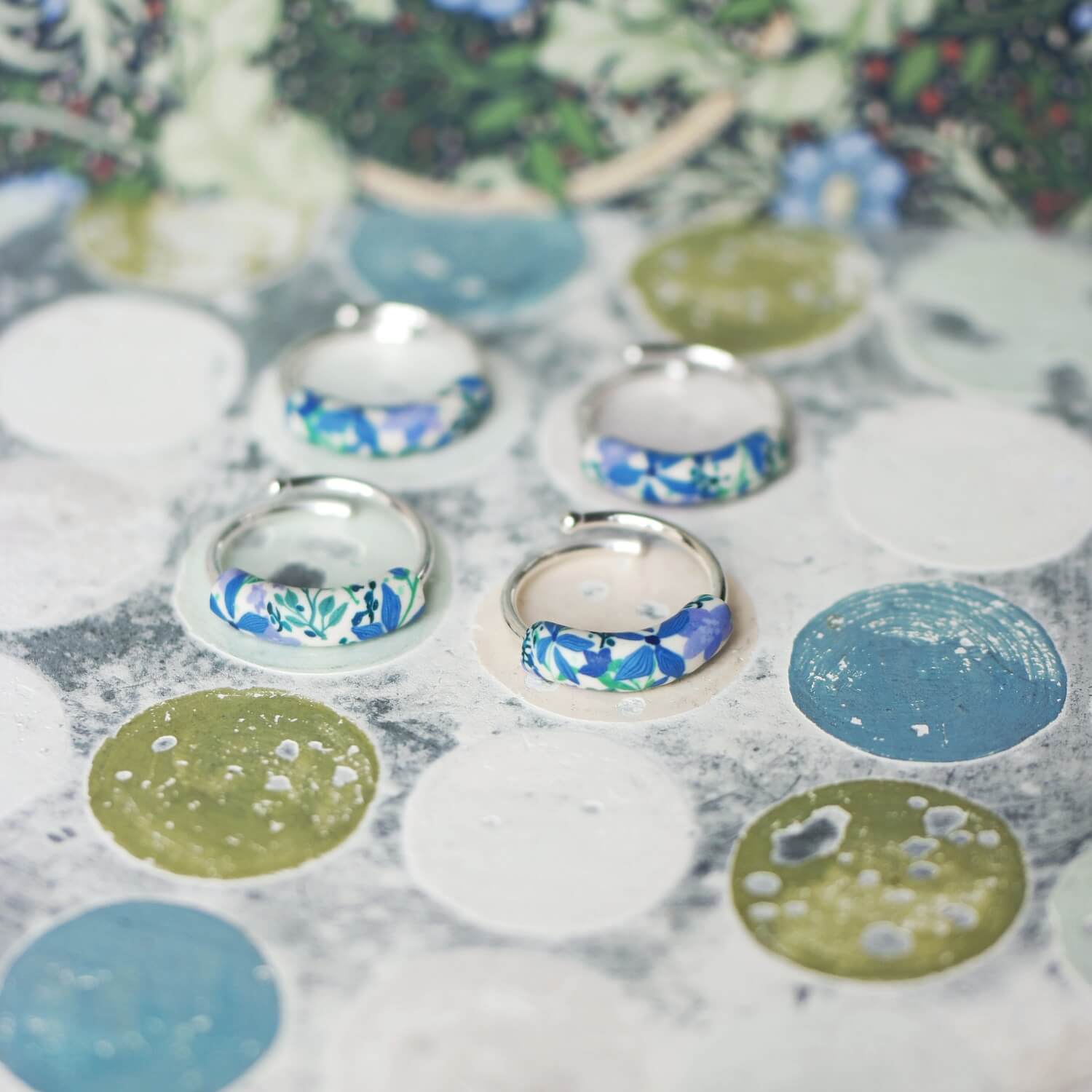 11prunes-phac-lie-bague-argent-925-motif-floral-bleu-vert image 5