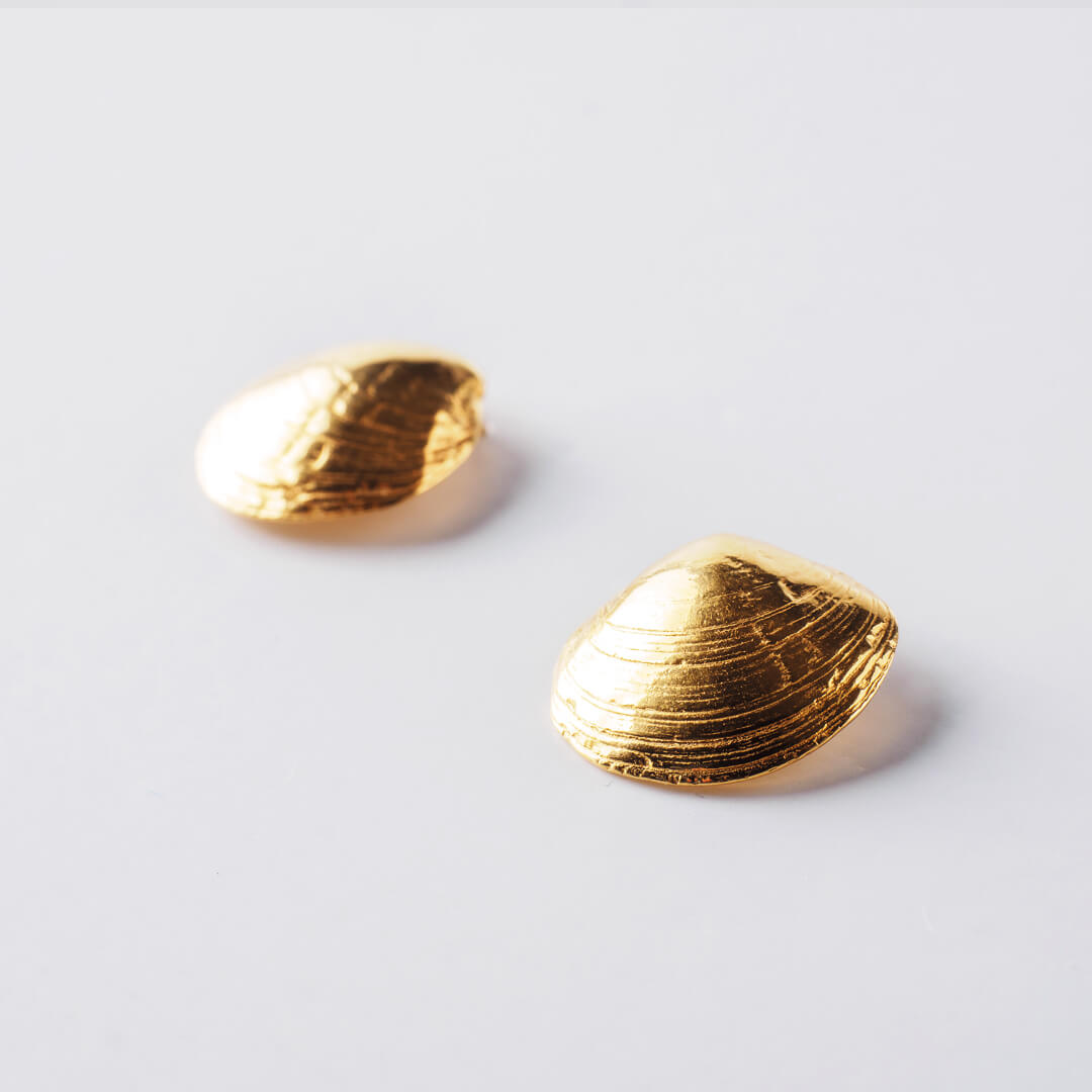 agapi-seastories-romantic-clams-clous-argent-dor-1-cm image 4