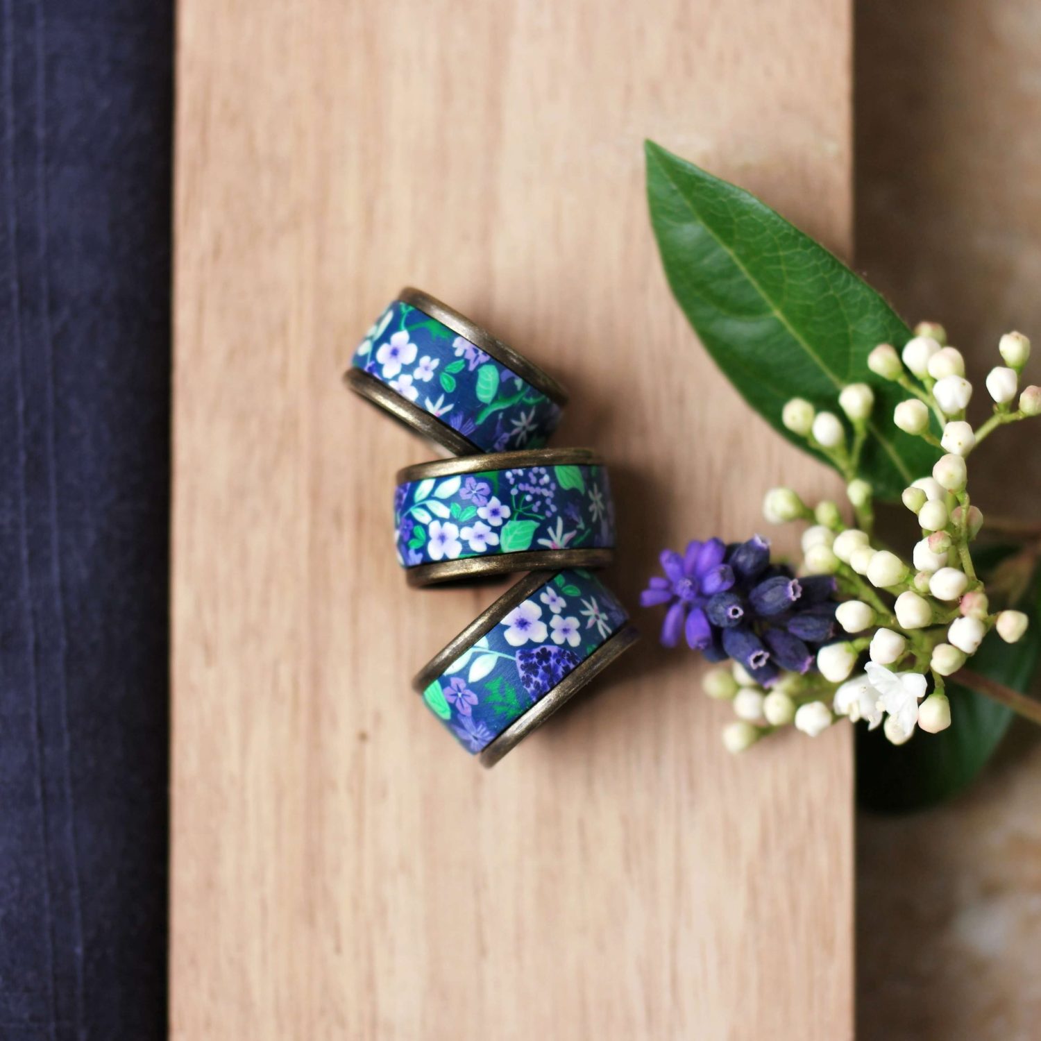 11prunes-hysope-bague-anneau-ajustable-laiton-motif-fleuri-vert-violet image 2