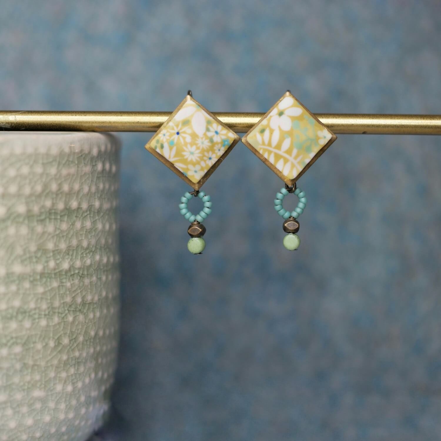 11prunes-fibigie-boucles-d-oreilles-losange-jaune-pampille image 3