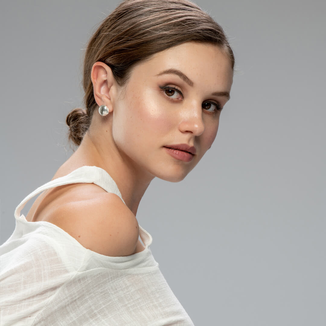 agapi-seastories-clous-d-oreilles-coquillage-argent-925 image 2