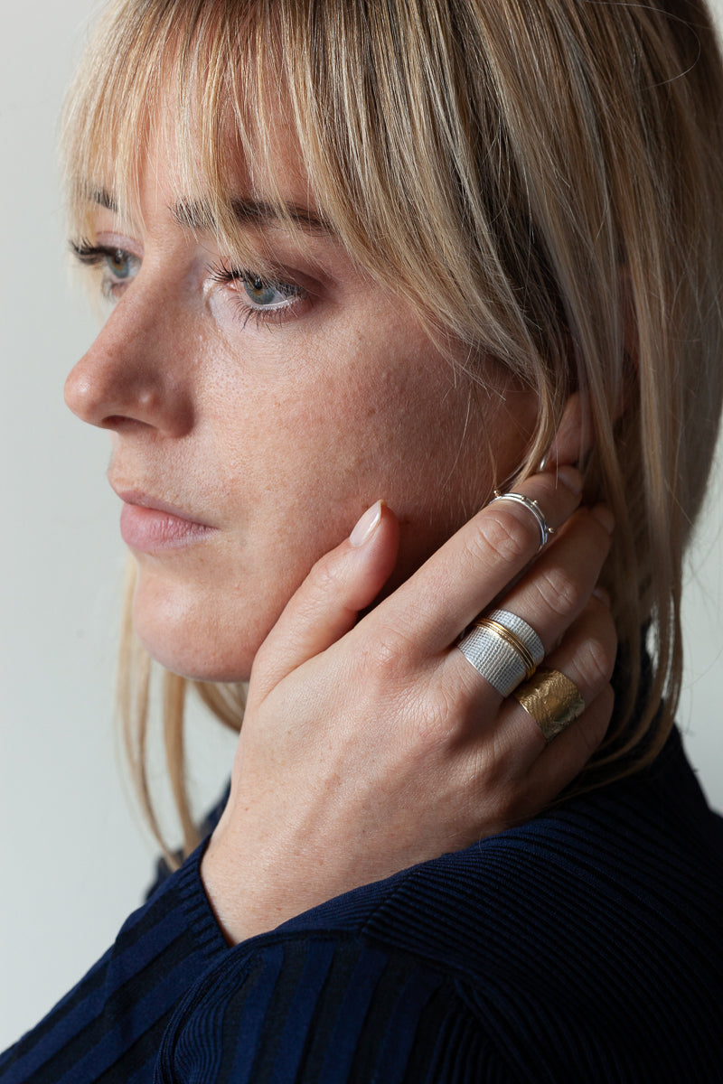 atelier-claire-marie-steinmetz-paysage-bague-large-argent-925-dentelle image 4